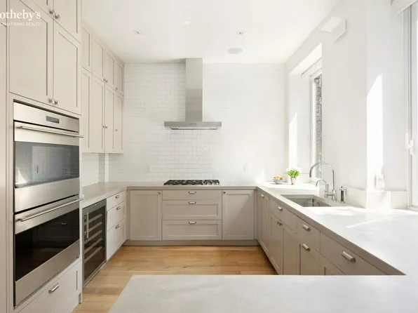 286 Spring Street image 6 of 18