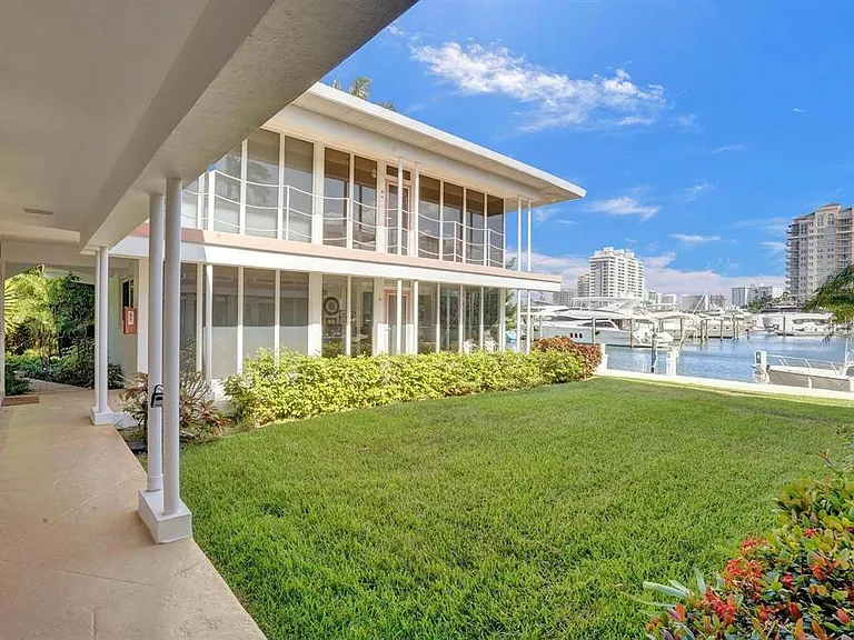 2760 Yacht Club Blvd #10C — Photo 23