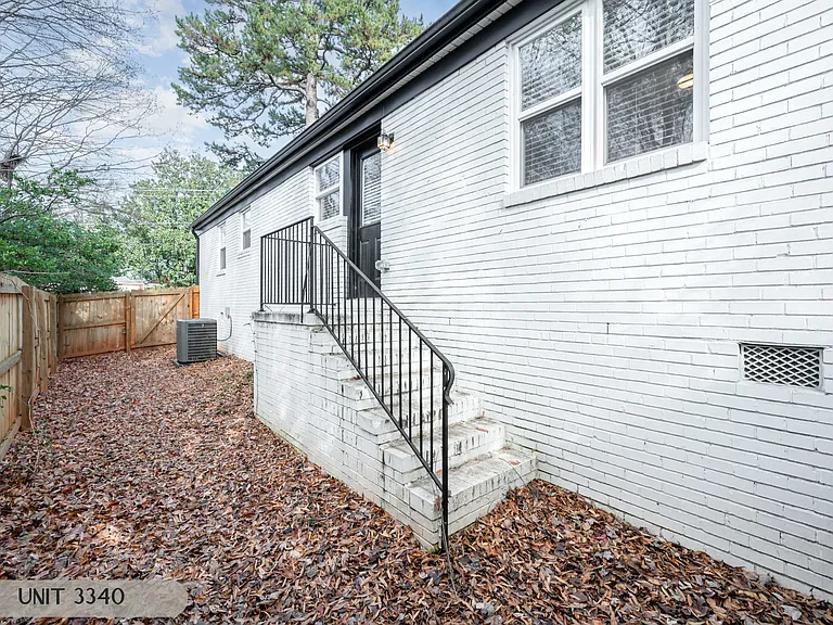 3340 Washburn Ave — Photo 34