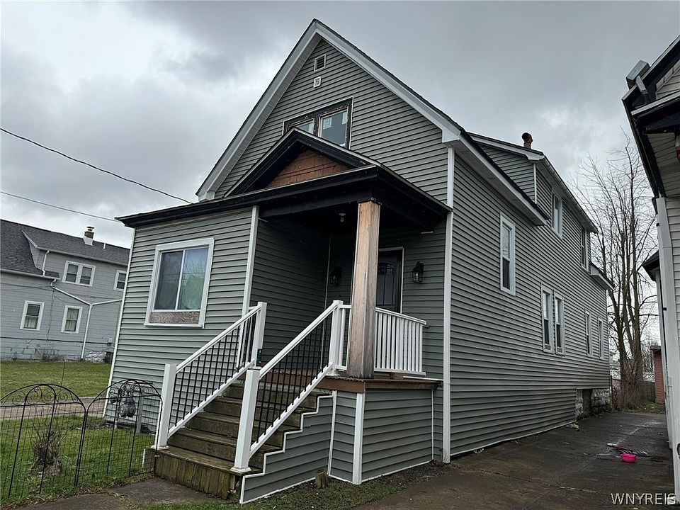 1st image of 11 Schreck Ave