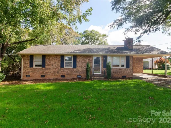 202 Fulton Dr, Kings Mountain, NC 28086
