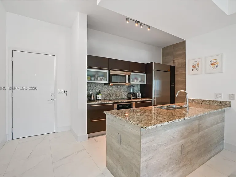950 Brickell Bay Dr #4101 — Photo 2