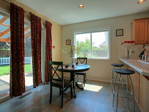 5th image of 2642 NE Katie Dr