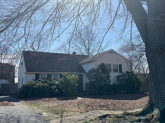 3rd image of 147 Brookside Blvd