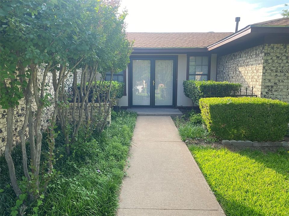 1st image of 12 Redbud Dr
