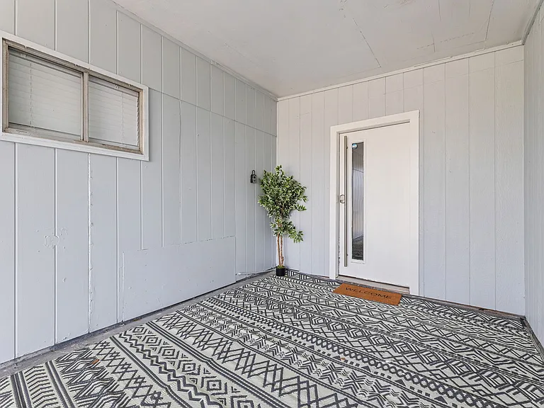 4203 Philmont Ave — Photo 46