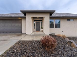 72802 Grand Bluff Loop, Kennewick, WA 99337