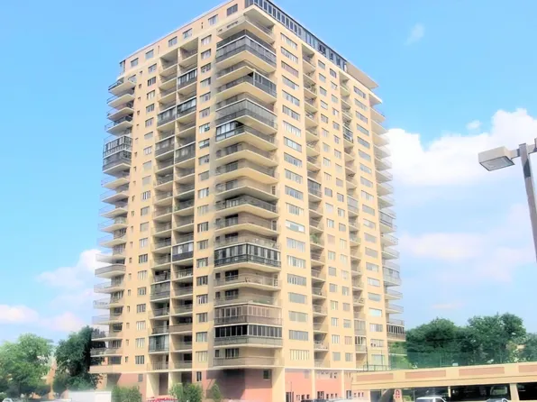 1203 River Rd APT 20G, Edgewater, NJ 07020