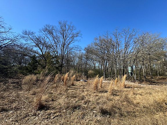 4th image of 79 Lakefront Dr