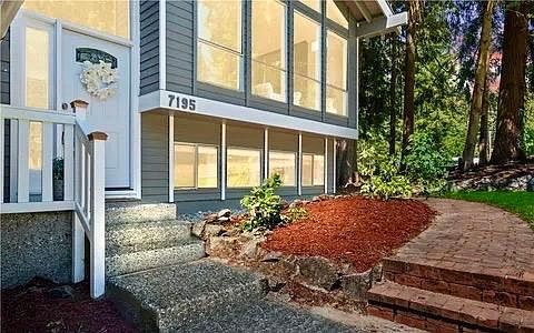 3rd image of 7195 Harvard Ct NW