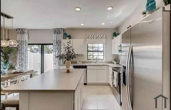 1116 SW 7th Ct — Photo 3
