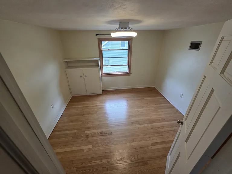 546 Hubbell St — Photo 16