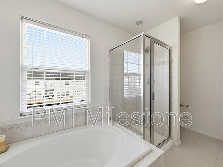 1247 Mare St — Photo 26