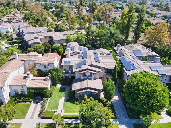 32 Canyonwood, Irvine, CA 92620