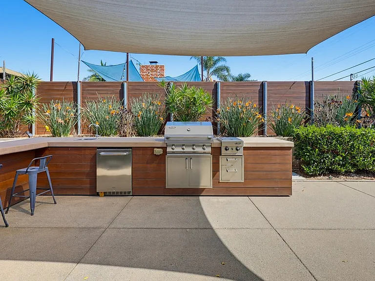 4996 Mount Almagosa Dr — Photo 39