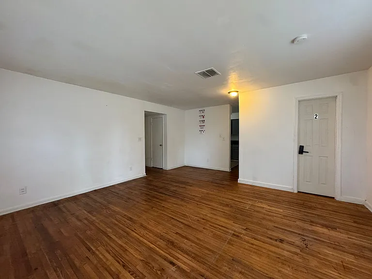 416 Sun Ct — Photo 49