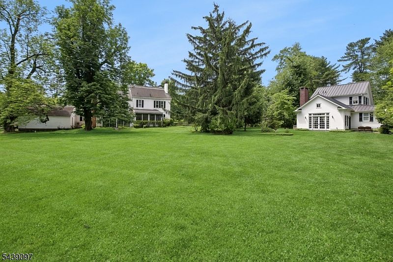 1st image of 111 Village Rd