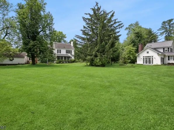 111 Village Rd, Harding Twp., NJ 07976