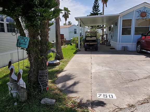 2nd image of 750 E Clam Cir