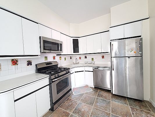 3rd image of 23-37 31st Ave #1R