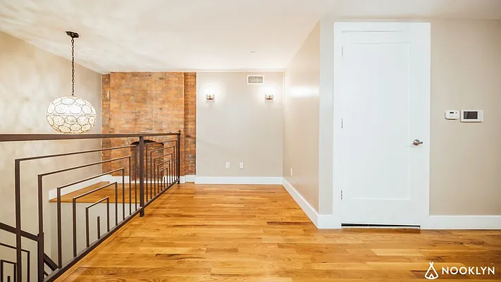 Rented by Nooklyn NYC LLC | media 21