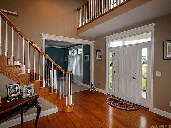 3rd image of 8181 Melissa Renee Ct