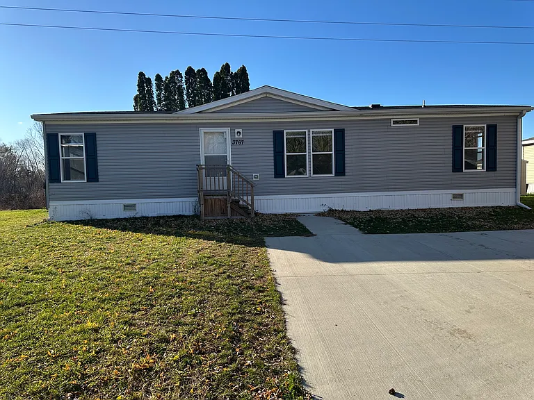 3800 Fruit Ridge Ave NW #W — Photo 10