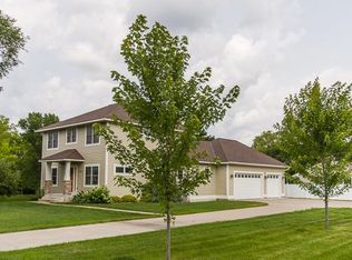 7742 Hilo Ln N, Forest Lake, MN 55025