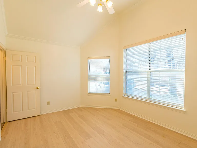 2411 Cross Timbers Trl — Photo 14