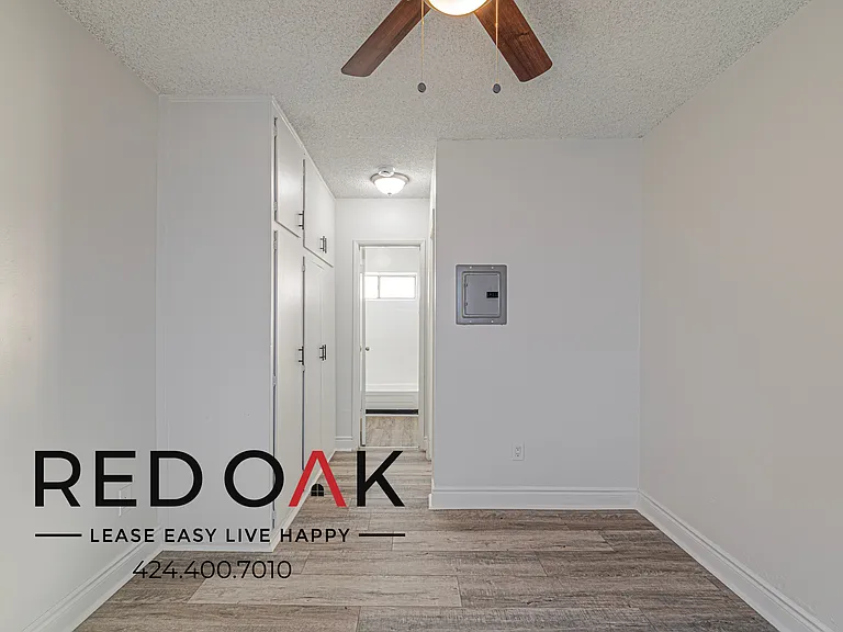 1305 Griffith St #2 — Photo 10