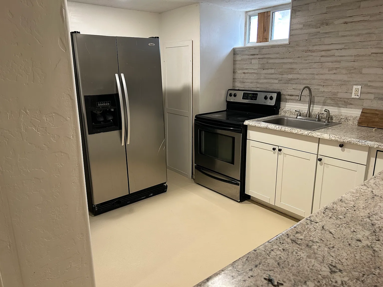 2 bed, 750 sqft, $1,300 — Photo 3