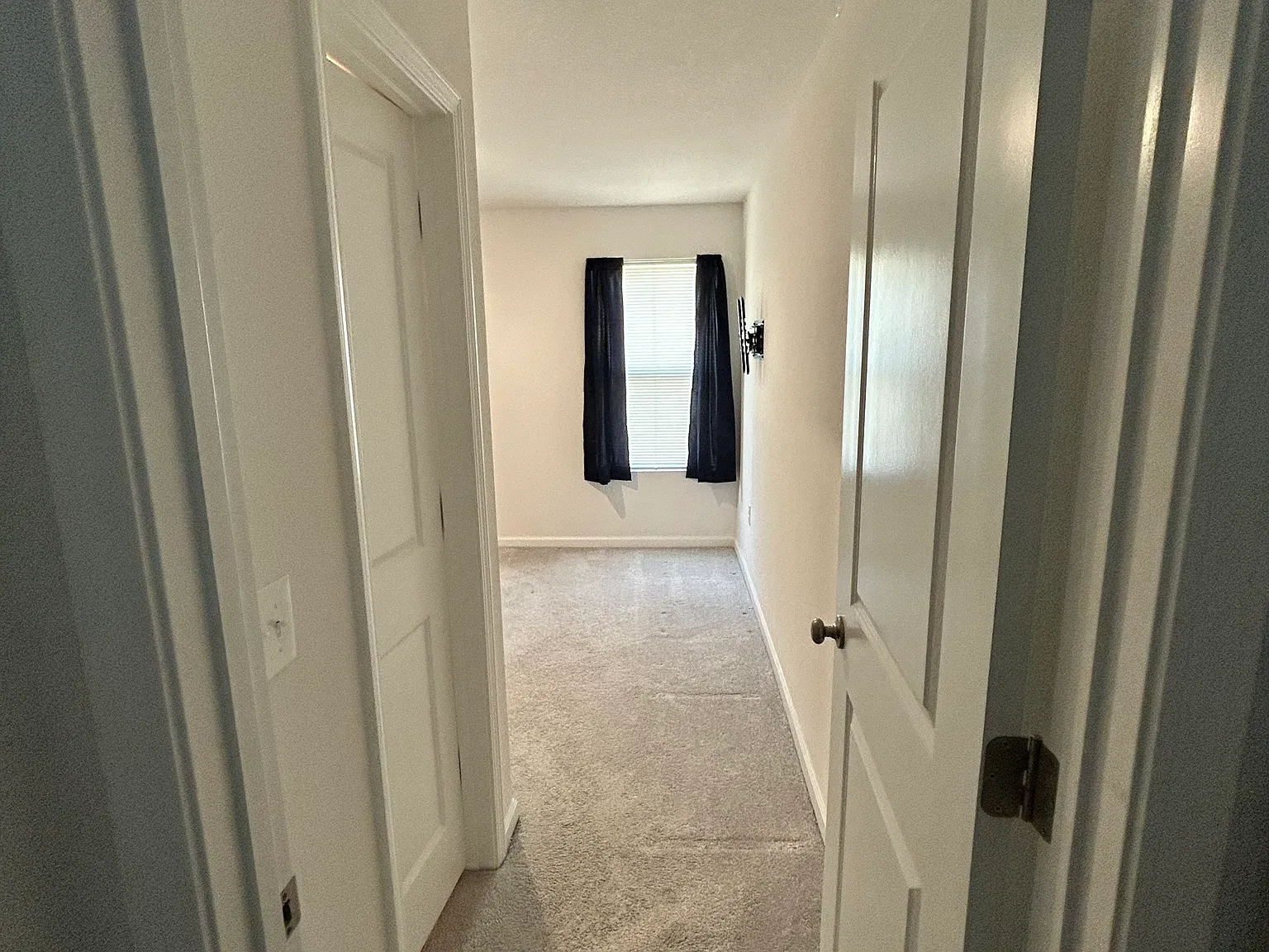 4655 Carlstrom Ln — Photo 3