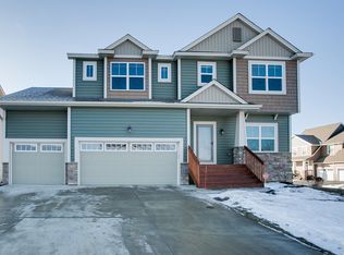 7791 Garland Ln N, Maple Grove, MN 55311