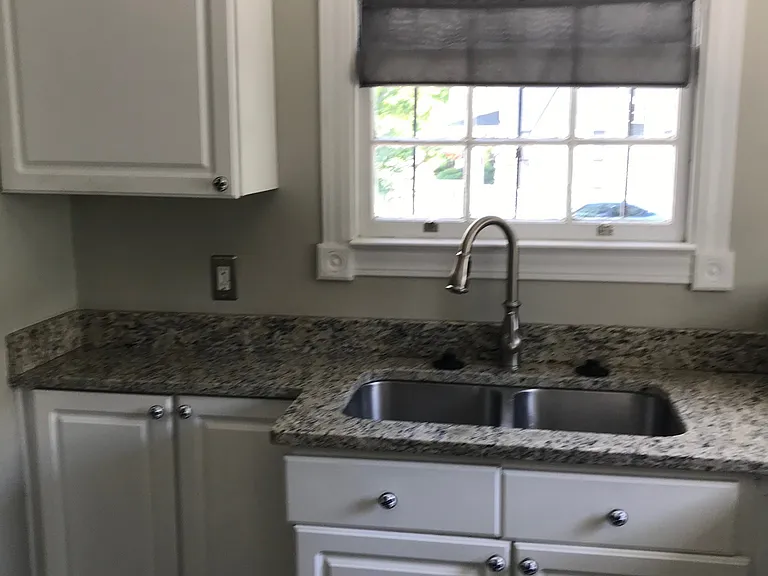 2401 Habersham St #A — Photo 12