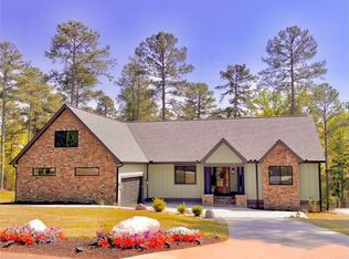 804 Little Bay Ln, Seneca, SC 29672