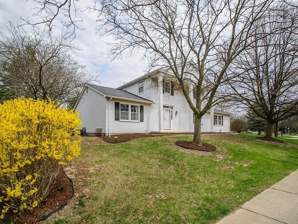 1st image of 3625 Windemere Dr