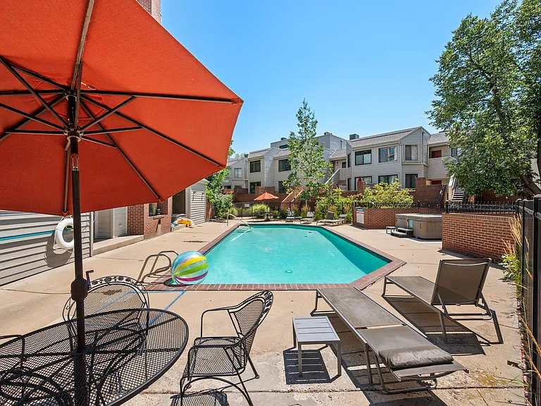 3260 47th St #105 — Photo 19