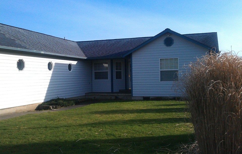 1st image of 704 357th Pl