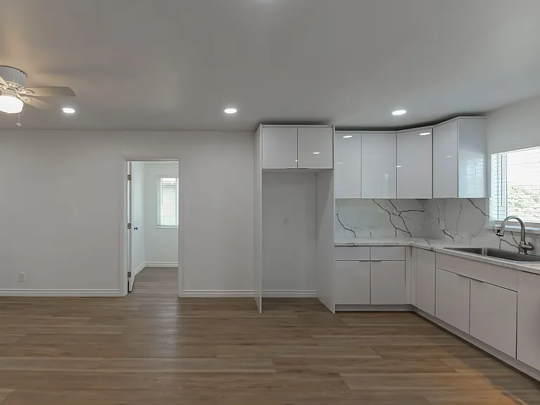 1X-16724 16730 Crenshaw Blvd — Photo 14