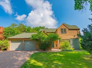 5910 Hempstead Rd, Madison, WI 53711