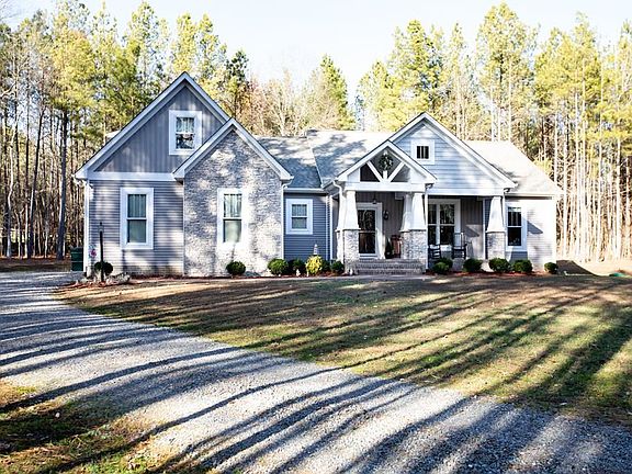 3rd image of 8960 Deep Creek Pl