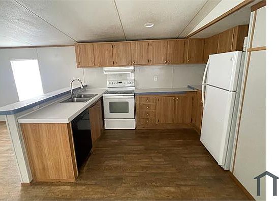 1st image of 405 Avenue F #41