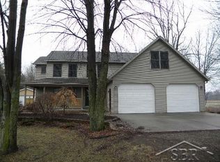 5925 N Graham Rd, Freeland, MI 48623
