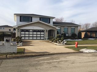 927 E 192nd Pl, Glenwood, IL