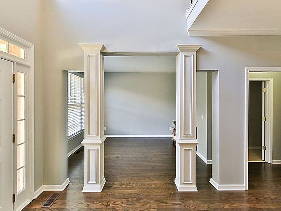 5th image of 505 Lakewood Ct