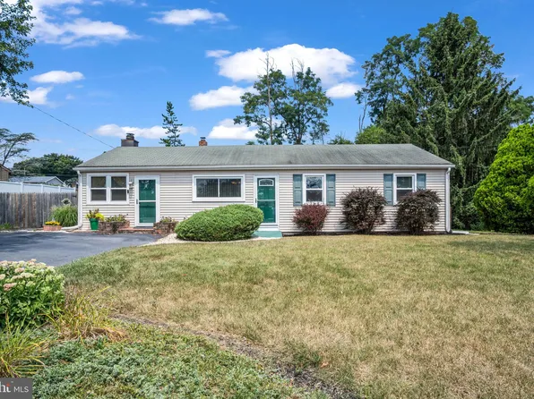 4924 Earl Dr, Harrisburg, PA 17112