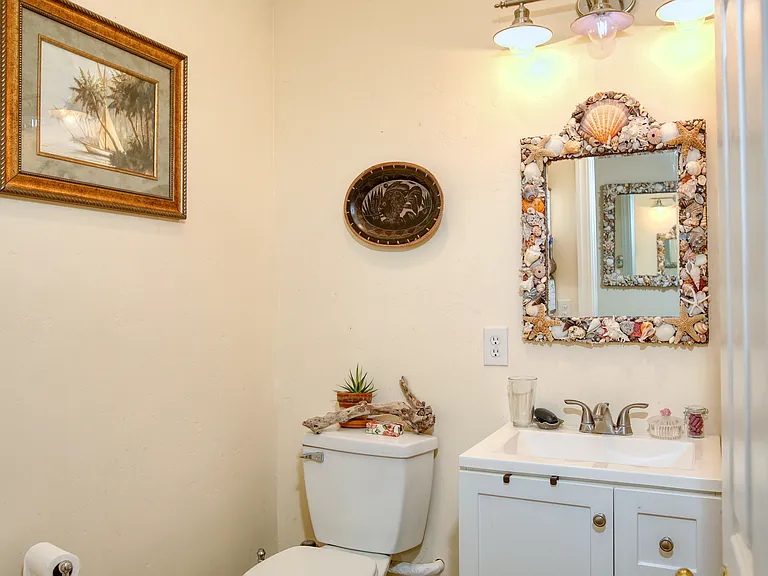 245 Hazel Ln — Photo 34