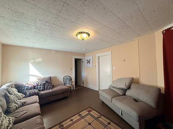 3rd image of 103 Hamilton St