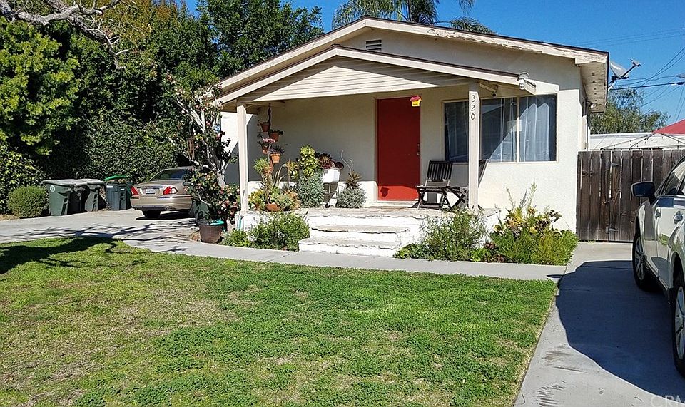 1st image of 320 320 1/2 Costa Mesa St