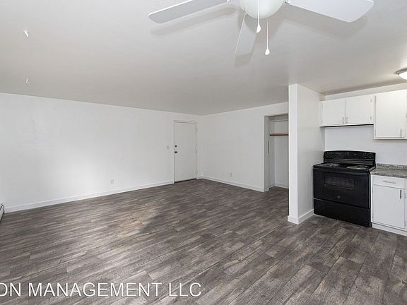 3rd image of 469 Olden Ave APT 3